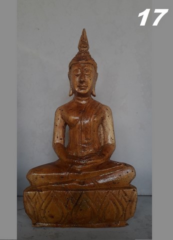 STATUE DE BOUDDHA QUI FAIT LA MEDITATION